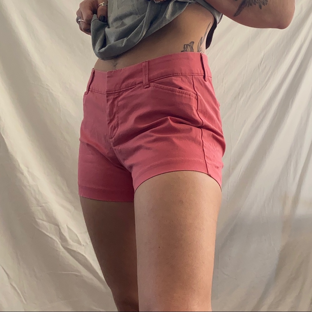 Salmon colored short